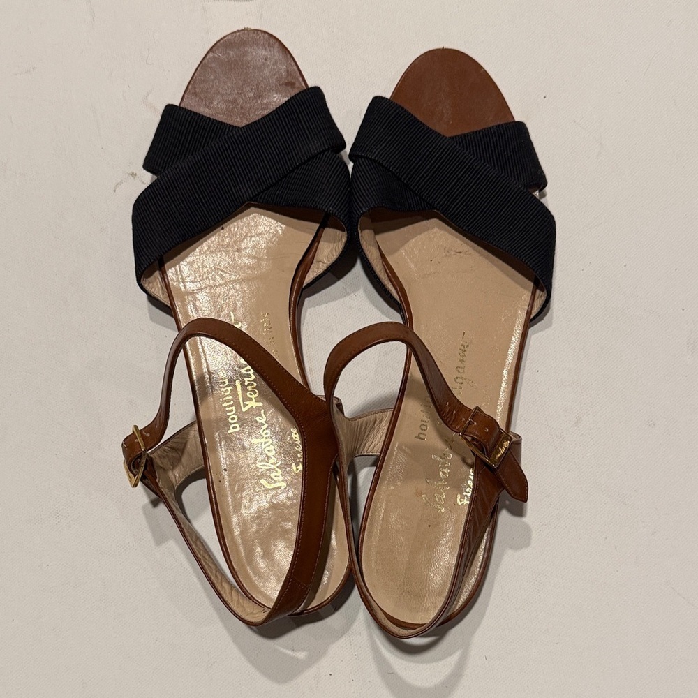 Salvatore Ferragamo Brown And Black Sandals View 3